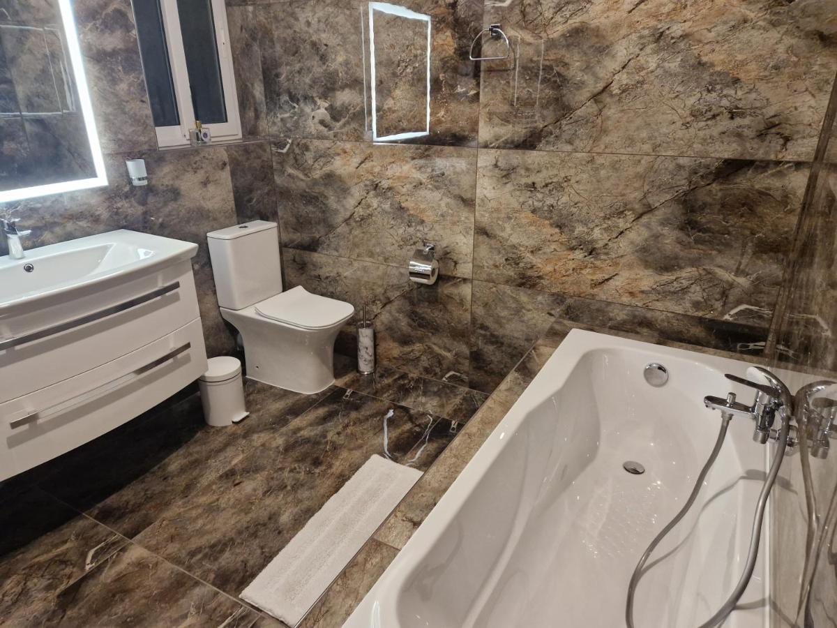 ルアTown Pent Houseアパートメント エクステリア 写真